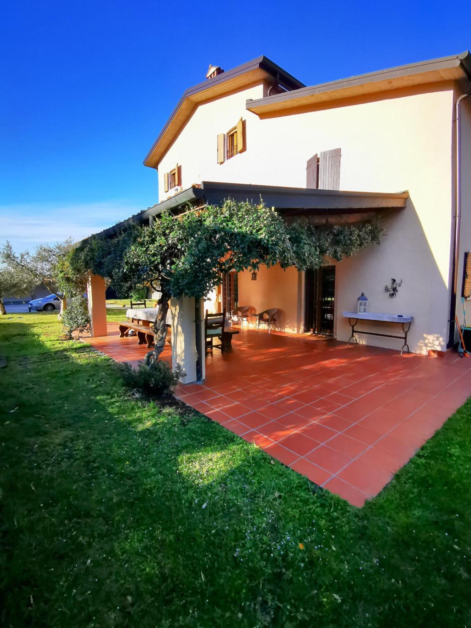 Casa Ghirlanda Con Piscina E Campo Da Tennis Apartment *