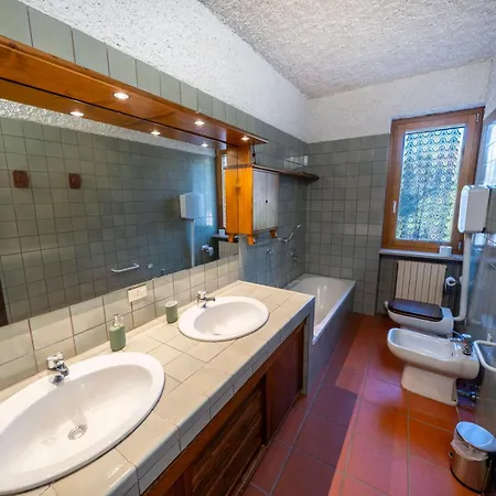 Casa Ghirlanda Con Piscina E Campo Da Tennis Lazise Esterno foto
