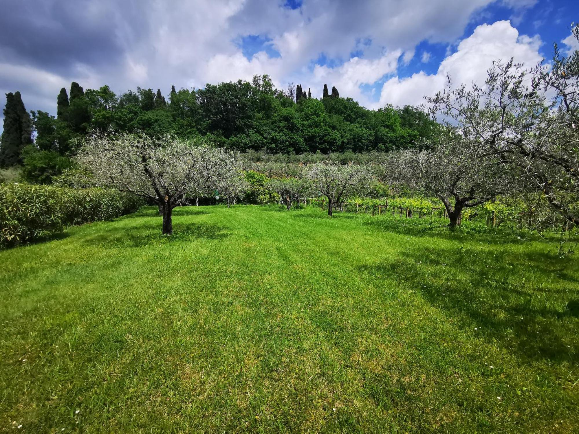 Casa Ghirlanda Con Piscina E Campo Da Tennis Appartement *