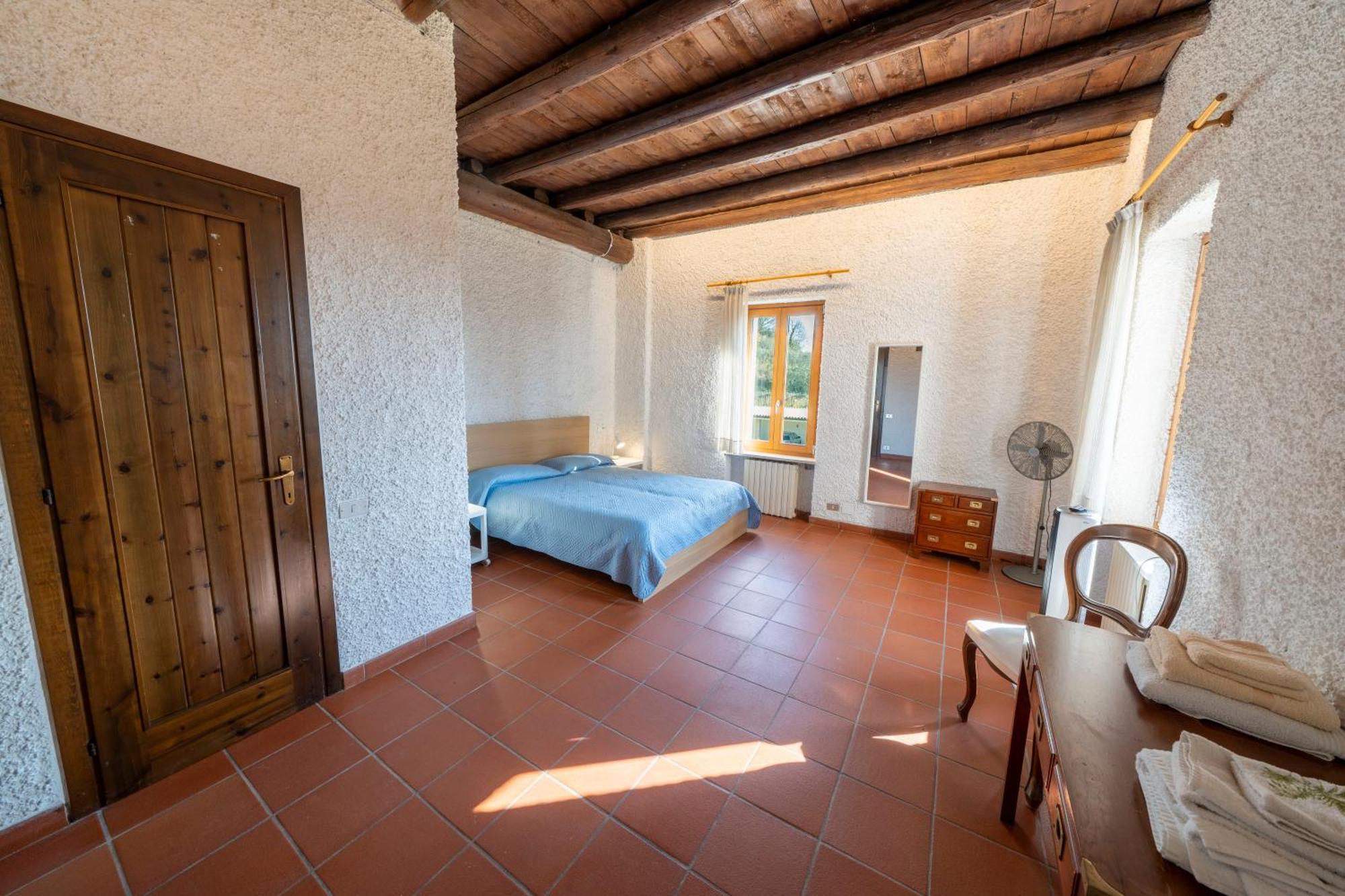 Casa Ghirlanda Con Piscina E Campo Da Tennis Apartamento *